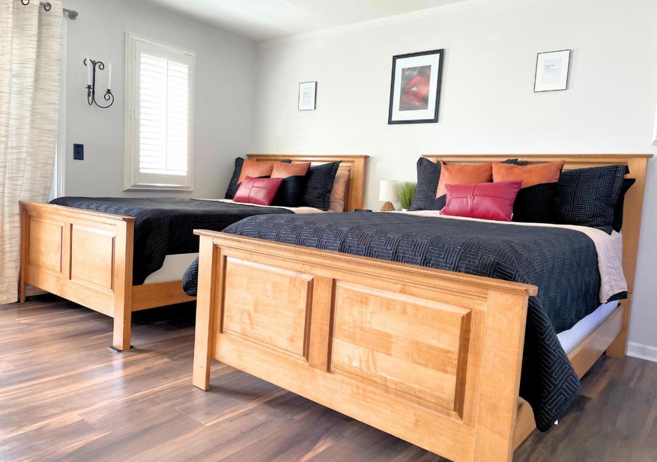 Getaway Villa- 3 Mins To Mohegan- Fully Stocked With Two Full Beds & Fireplace- Jacuzzi, Saltwater Pools, Sauna 노위치 외부 사진